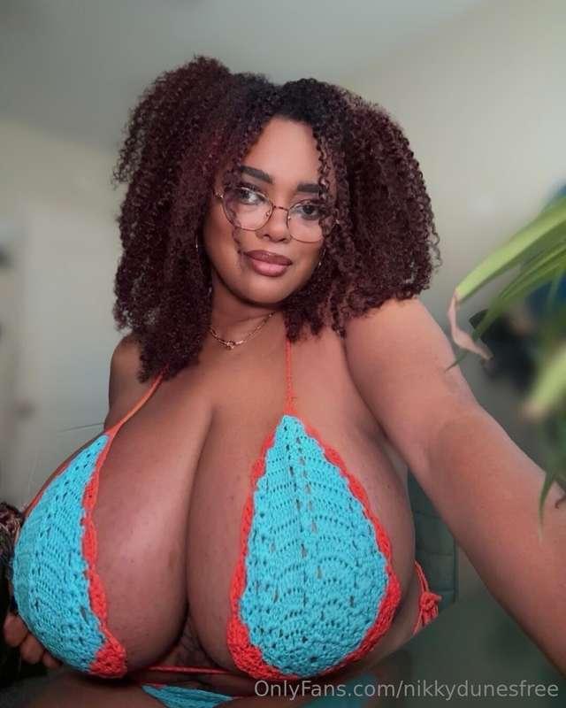 do my tits look good in this color?