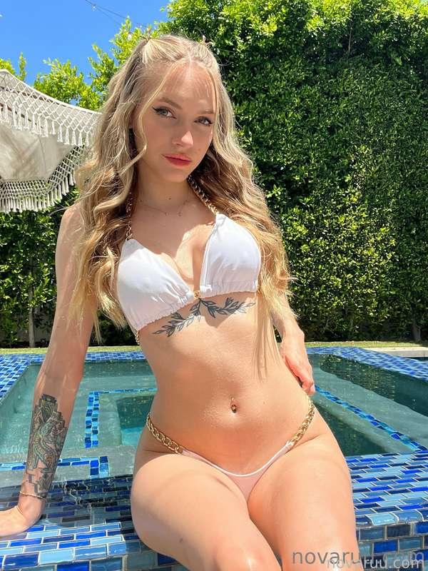 i want you here ☀️