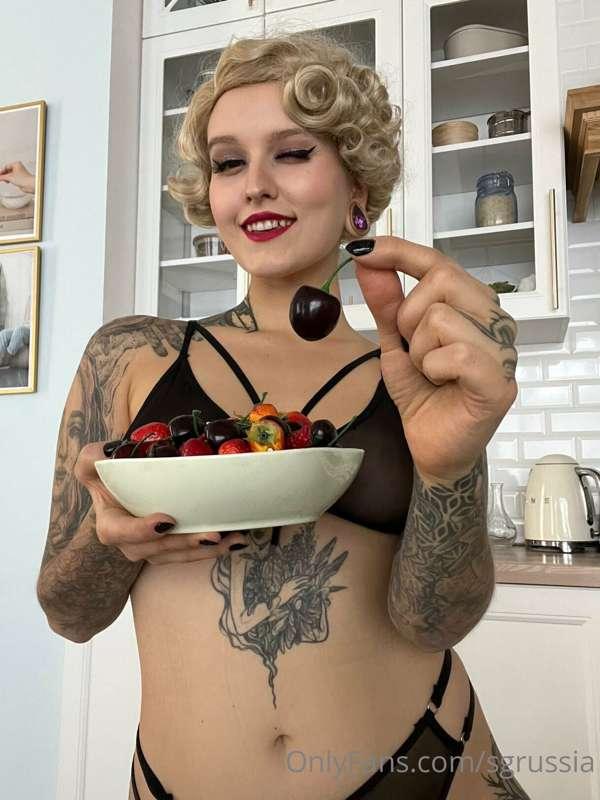 Gorgeous @redkaya
