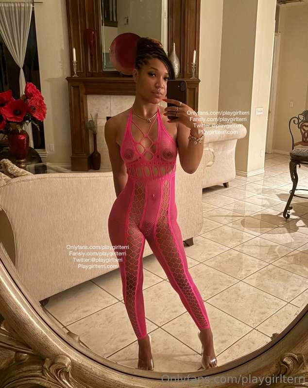 Do you wanna fuck me? 🍭💋💦 @playgirlterri 