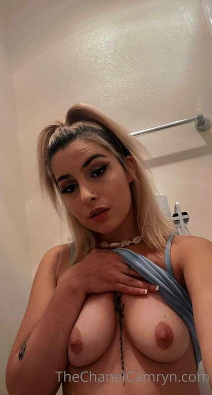Titty pics on the toilet  😉