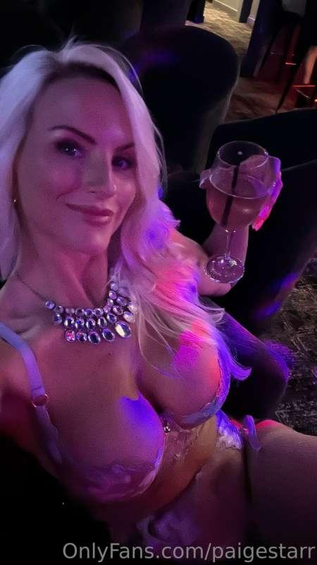Here’s a few photos from last night! I had so much fun, so m..
