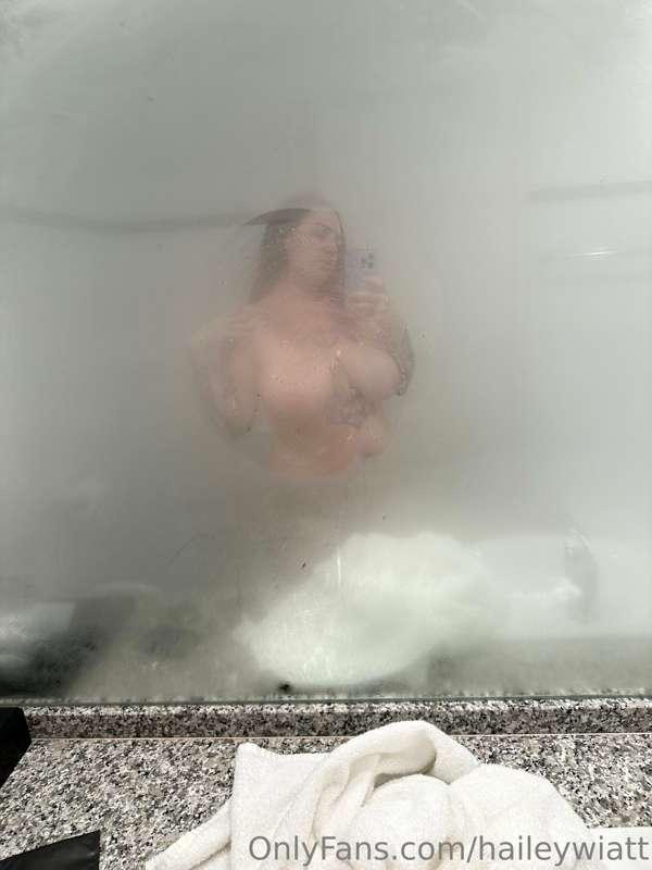 Steamy shower series🧼🫧