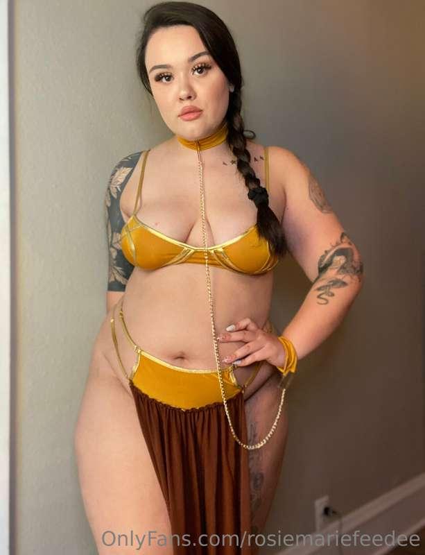 Jabba has apparently been fattening slave Leia 🙈

2021-> 202..