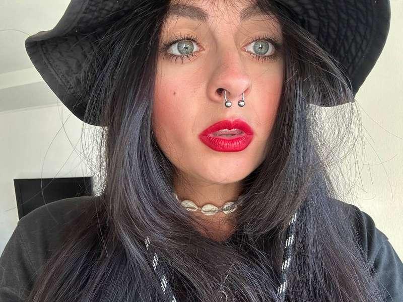 red lipstick just hits different 🫦❤️