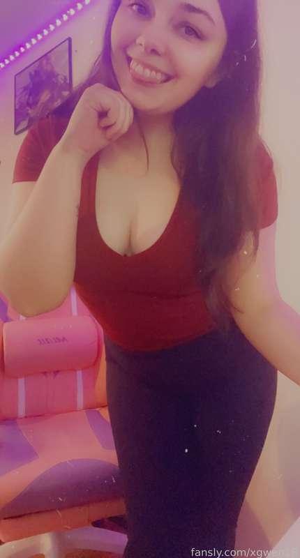 Would you take me from behind? 😏🤤