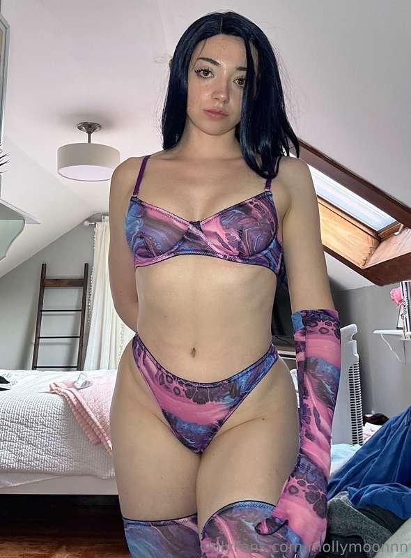 mollymoonnn image #0