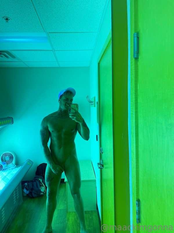 Who knows what gym I go to?