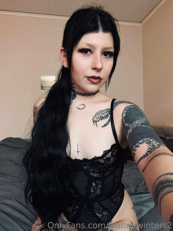 December is almost out! Do you wanna play a little ? 🖤