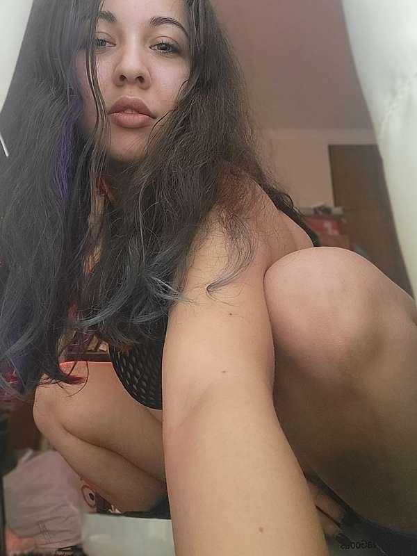 Join this hot girl: 
https://onlyfans.com/melodytvv