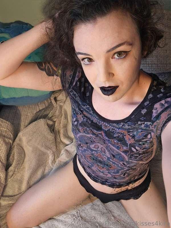 OMG this is my very first OF post!! If you sub let me know! ..