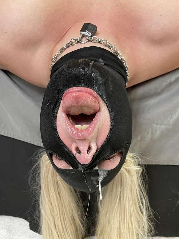 Had a lot of fun and got my reward!!

#gimp #facial #bdsm