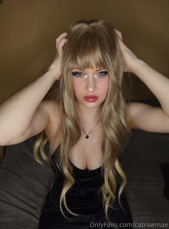 Blond mi taky celkem sluší, že?👀