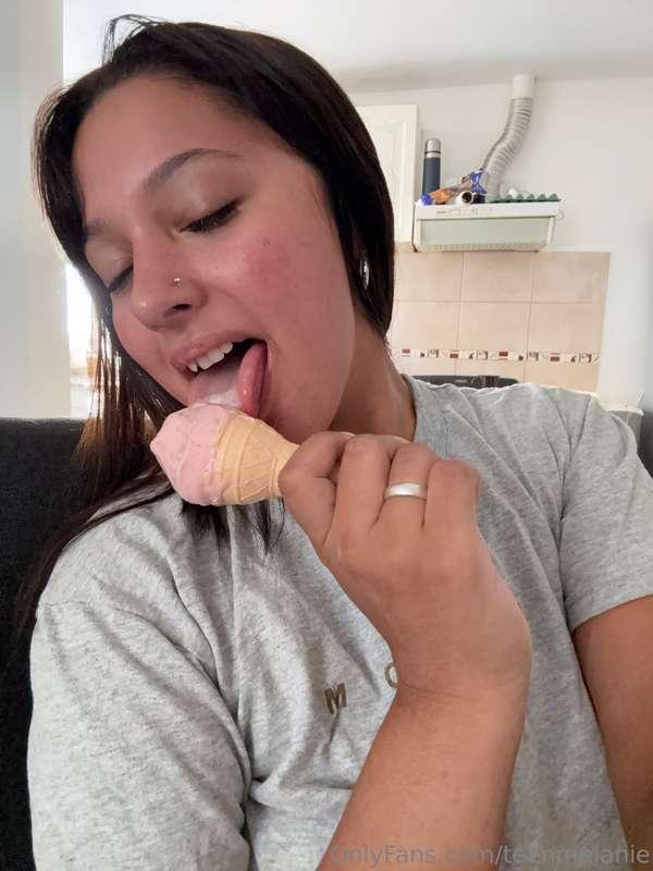 😏😋
