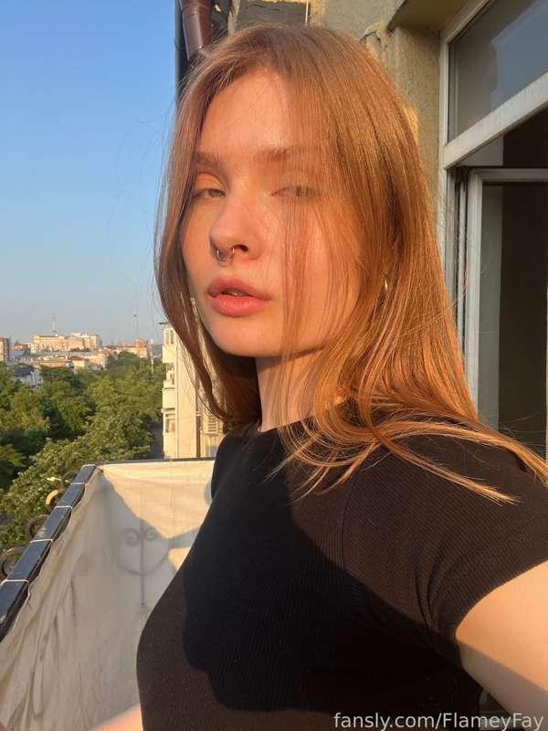 In summer, I liked to go out on the balcony early in the morning to catch the first rays of the sun :3
I dream that you were next to me and we could just cuddle looking at it, or do all sorts of naughty things here maybe :D

✦ #outdoor #lifestyle #gfe #redhead #natural #anime #petite #young #skinny #fyp ✦