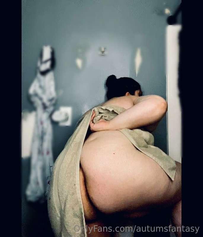 Dm for custom content, send a tip to get a surprise in your ..