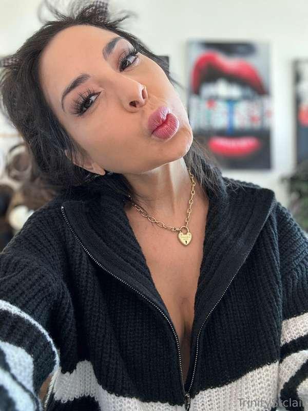 I'm in the mood for you! DM me now!