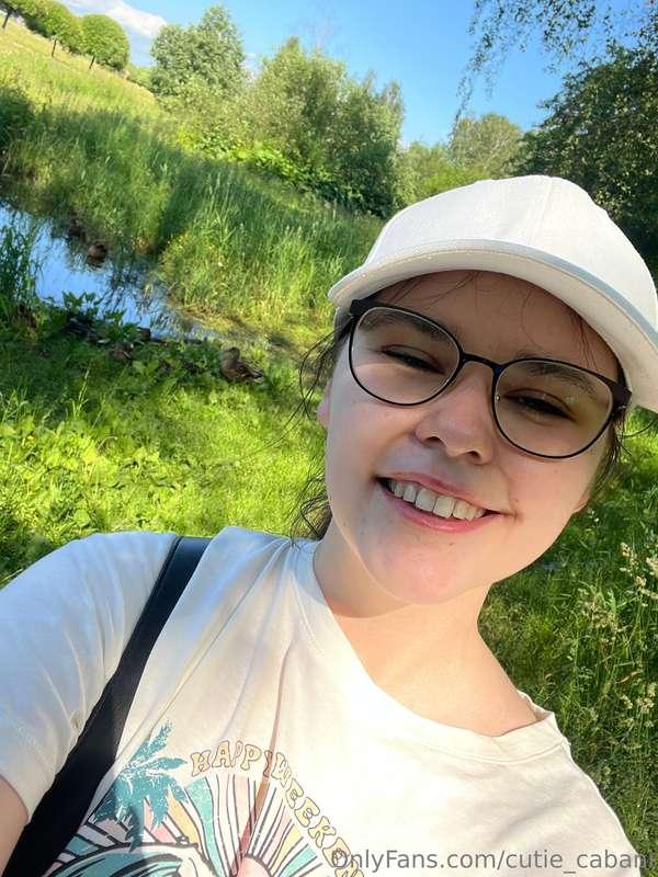 Sun, green grass, and ducks in the background 🥹Guess who fin..