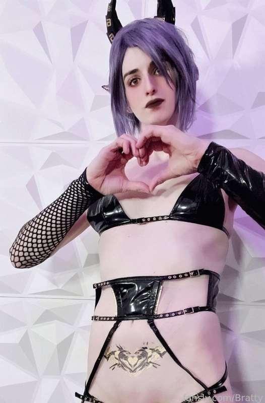 brattysuccuboi image #12