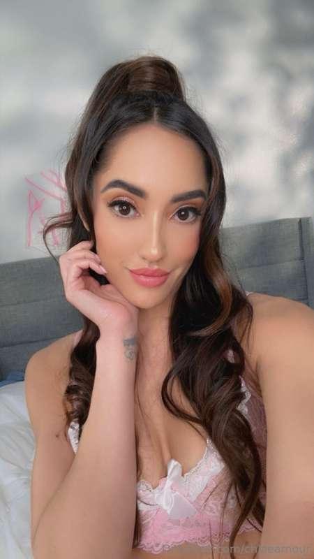 😘
