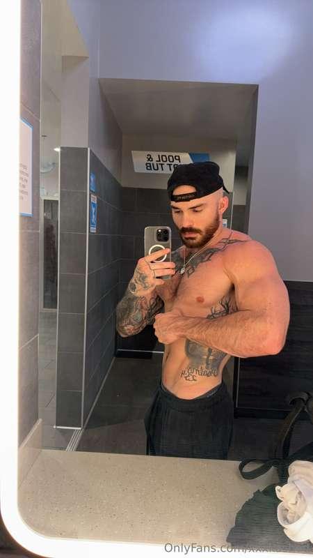 Thanks giving gym sesh🍗💪🏼