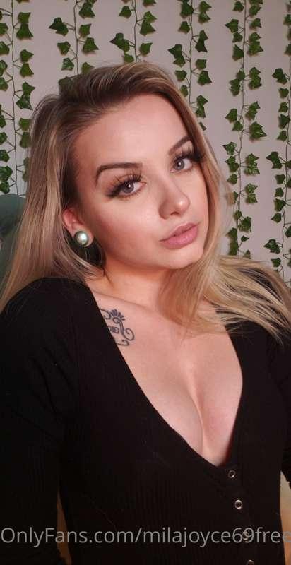 sending out a very naughty anal vid tonight.. ;)