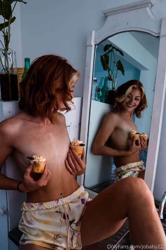 me imagining how good I’d look with boobs.. 🤓