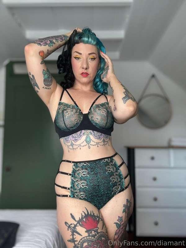 Do you like green on me?