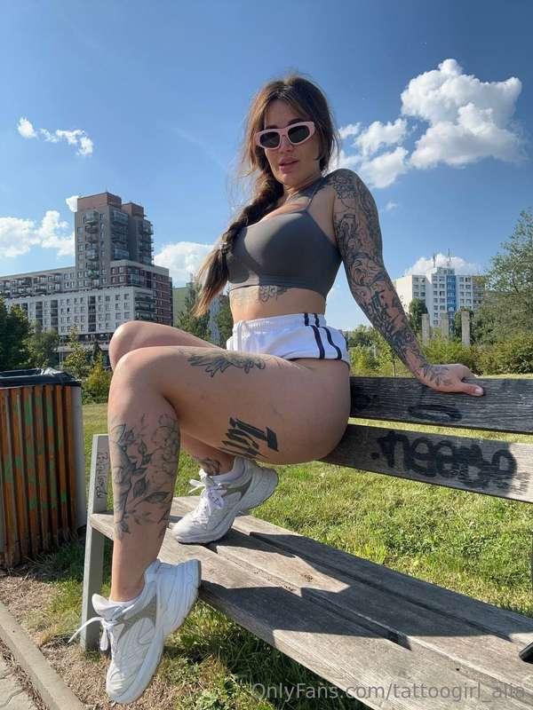 yeah... I did it again right outside..... 💦💦💦💦💦(of course I ..