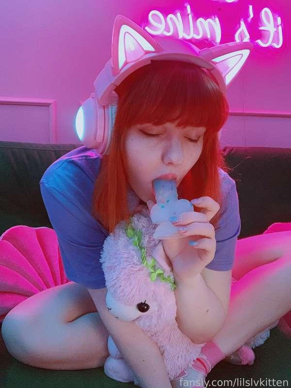 lilslvkitten image #5
