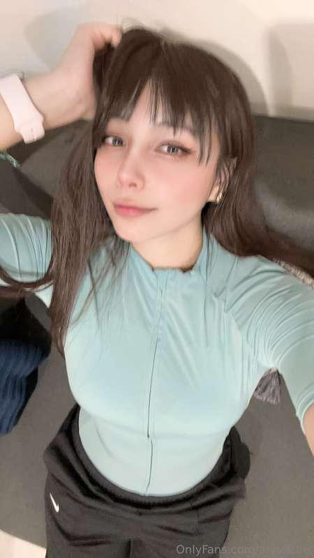Desliza para verme las tetitas 👀🔥