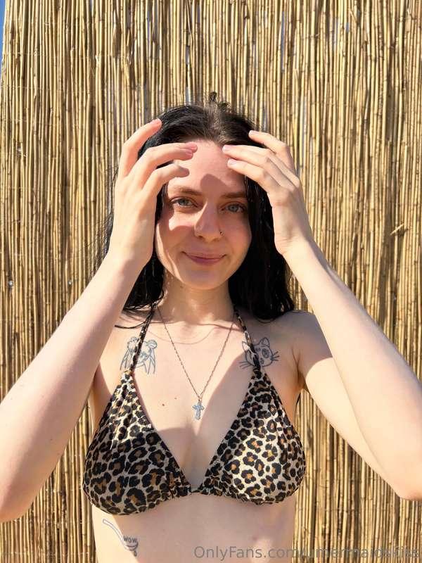 The wild side of me is out today, are you brave enough? 🌴🐆