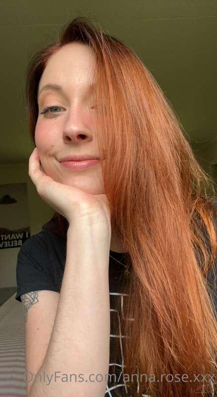 I need your help, I can’t decide if I should stay a redhead ..