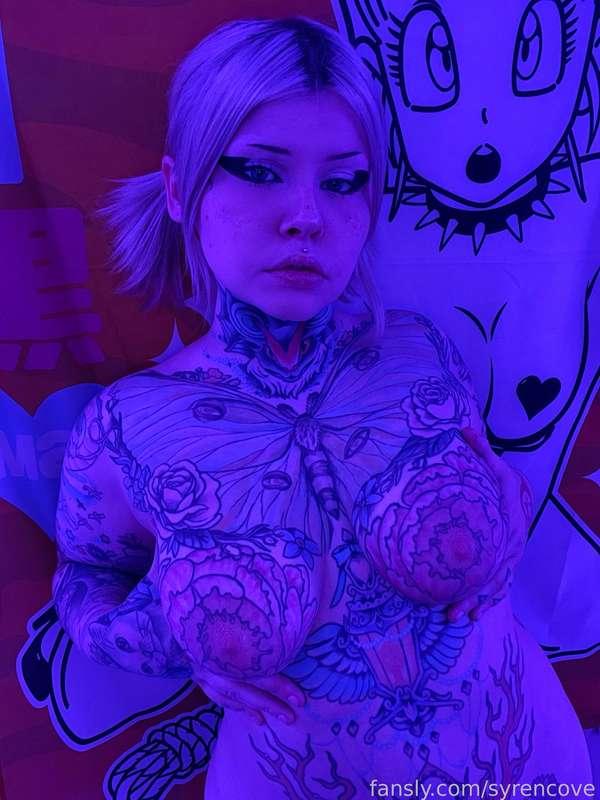 My boobs look so good lately 🥰