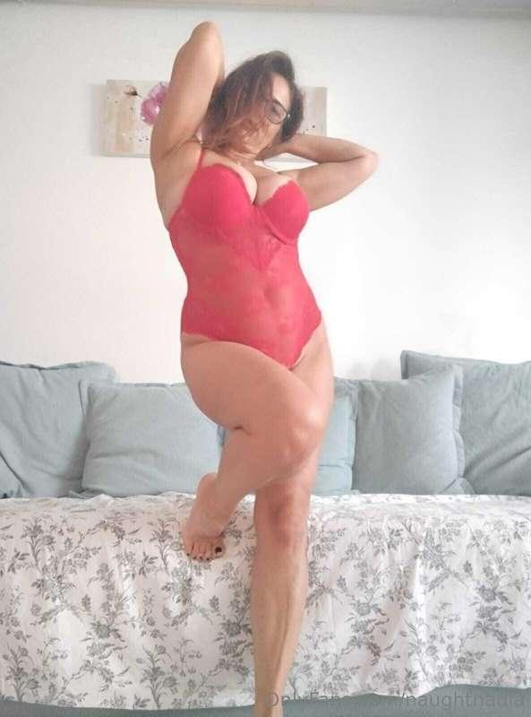 Hey baby do i look good ?