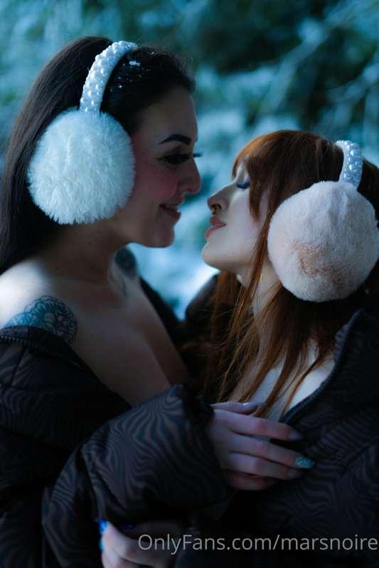 All I want to do all day is kiss beautiful women 

Like.... ..