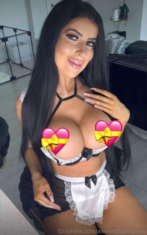 ill remove this covers if you dm me 🥵