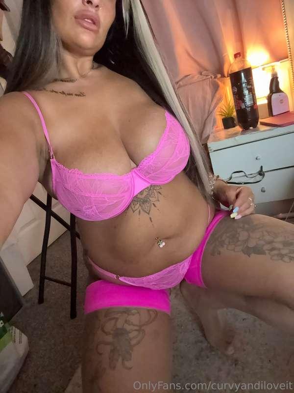 would you let me sit on your face? 👅👅