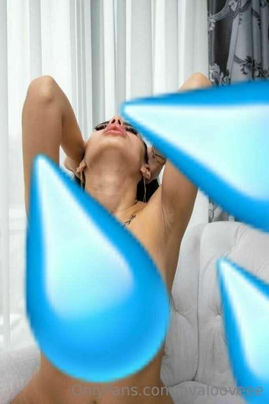 https://onlyfans.com/avaloovee_vip