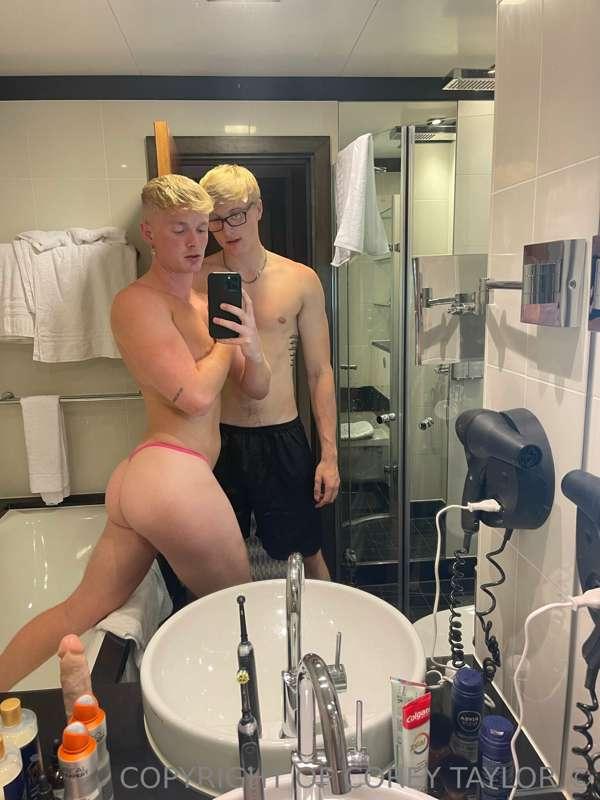 👀🍑