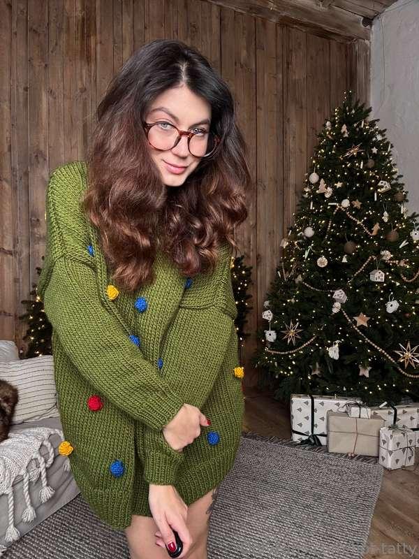Christmas preparations are in full swing😉 which means it's t..
