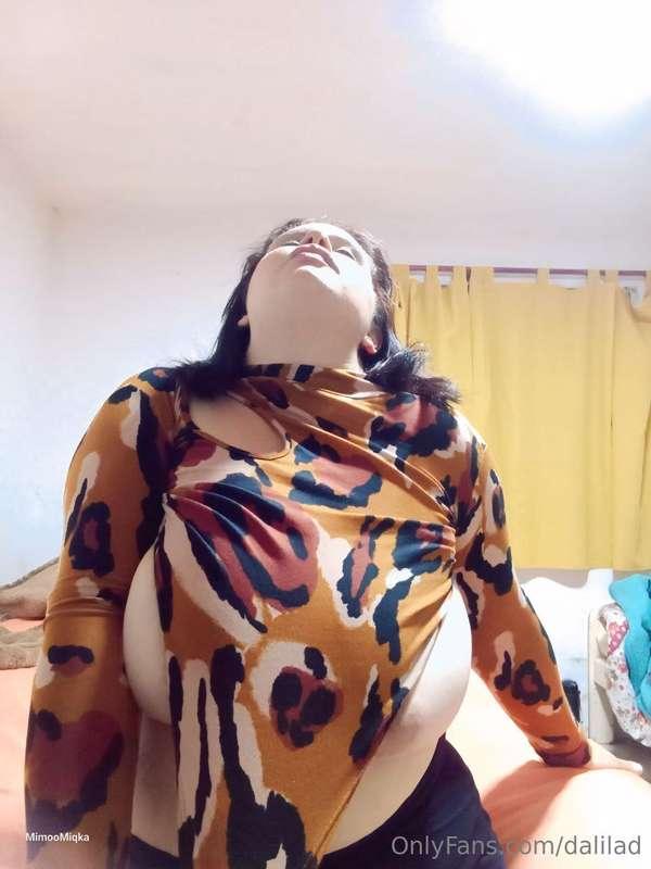 @tessasmithx 💦 @tessasmithx 💦🔥 Looking for a naughty girl to..