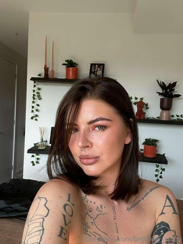 Who wants a custom video!?🙊