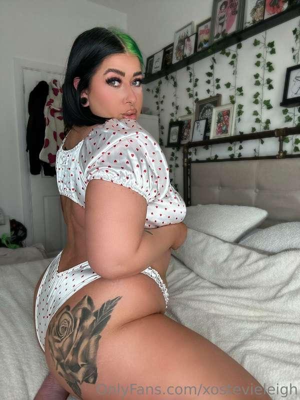 Spankable? 😇