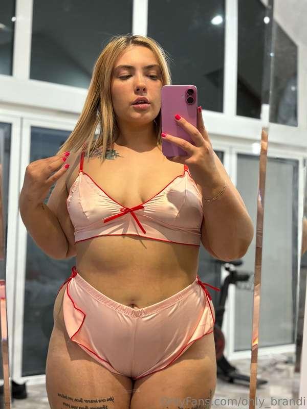 thicc girls can't wear what? 😍