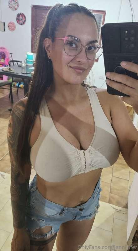 Hi baby... I hope you like my new tits 🥰😈