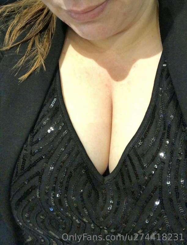 A little sparkle and cleavage for some holiday cheer.