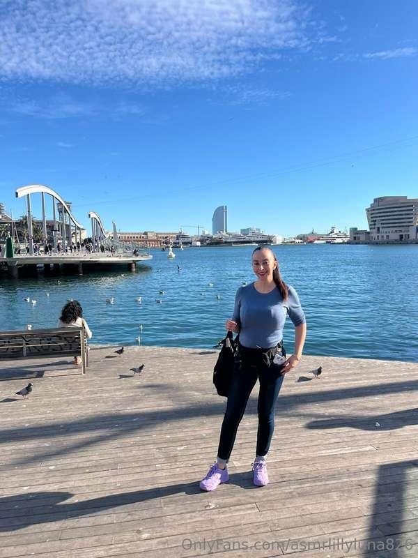 Hiiiii sweetie. This is a greeting from Spain 😘😘 Come back i..