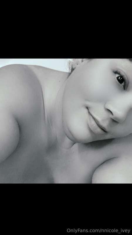 Anyone else glad Monday is over??💋💋