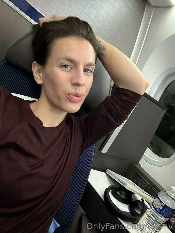 Traveling back home. I had such an amazing trip.  🥰